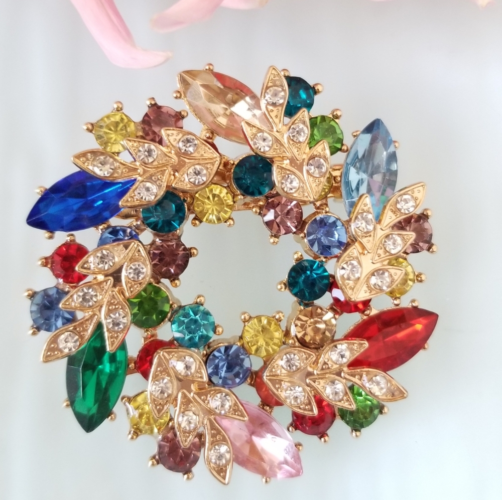 Multi-colored Crystal 3D Wreath Brooch NWT